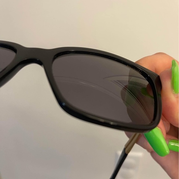 Versace sunglasses - Picture 4 of 8